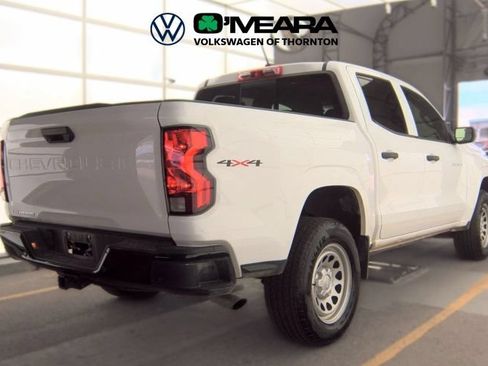 Used 2025 Chevrolet Colorado W/T w/ Advanced Trailering Package AWD/4WD image 5