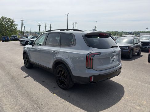 Used 2025 Kia Telluride EX X-Line image 2