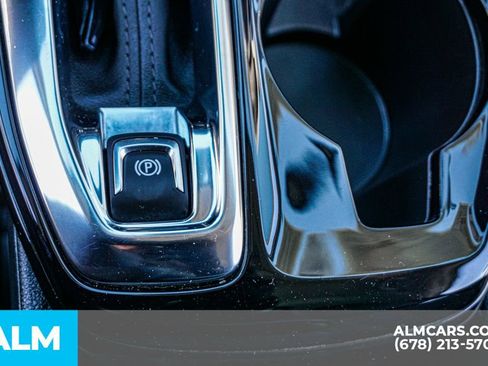 Used 2025 Chevrolet Trax LT w/ LT Convenience Package image 42