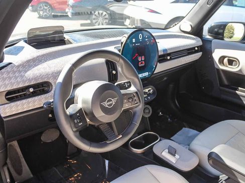 Used 2025 MINI Cooper S image 21