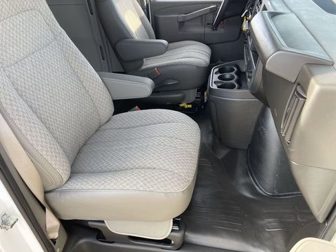 New 2025 GMC Savana 2500 Extended w/ Driver Convenience Package RWD image 23
