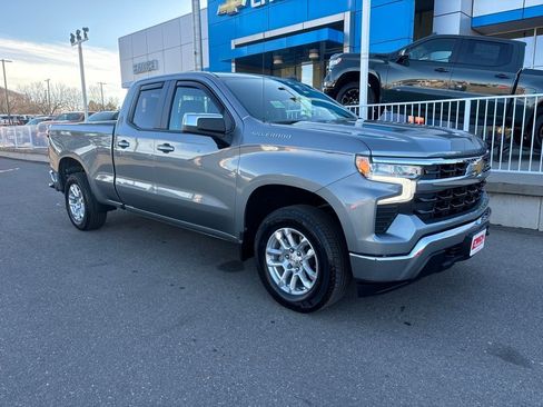 Used 2023 Chevrolet Silverado 1500 LT image 8