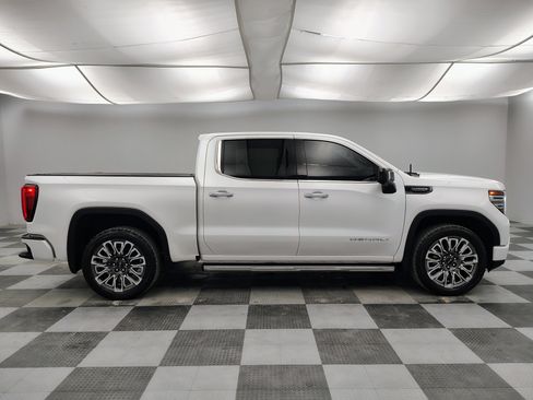 Used 2024 GMC Sierra 1500 Denali Ultimate image 13