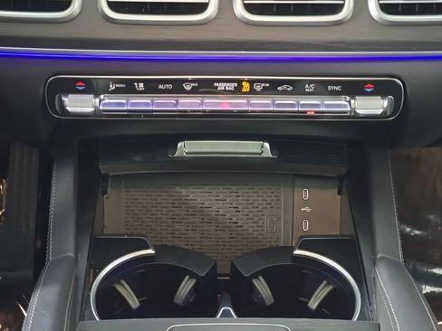 Certified 2025 Mercedes-Benz GLS 450 4MATIC image 23