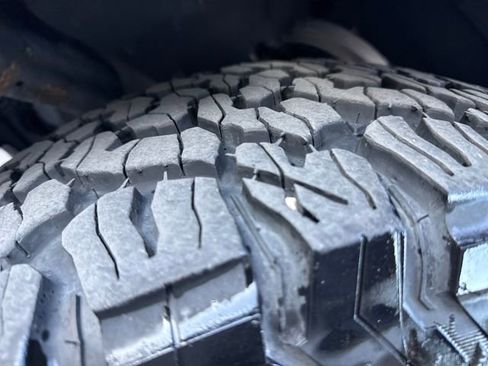 Used 2021 Ford Bronco Wildtrak image 28