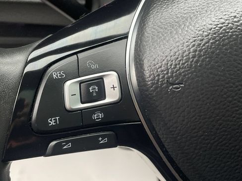Used 2020 Volkswagen Jetta SEL FWD image 29