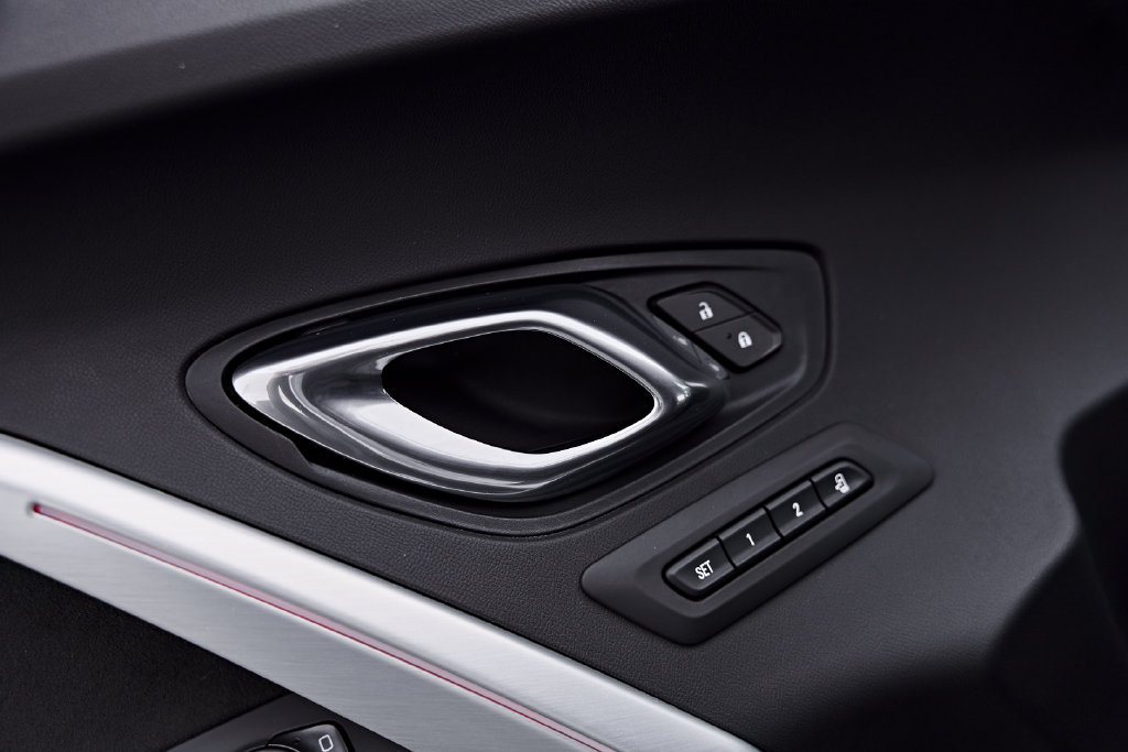 Used 2021 Chevrolet Camaro ZL1 RWD image 45