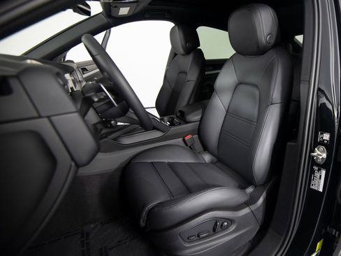 New 2026 Porsche Cayenne E-Hybrid Coupe image 5