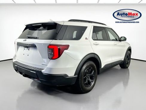 Used 2022 Ford Explorer Timberline image 2