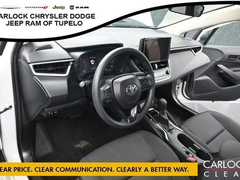 Used 2024 Toyota Corolla LE FWD image 12