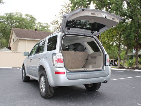 Used 2009 Mercury Mariner Premier FWD image 6