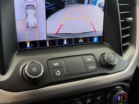 Certified 2023 GMC Acadia AT4 w/ Technology Package AWD/4WD image 13