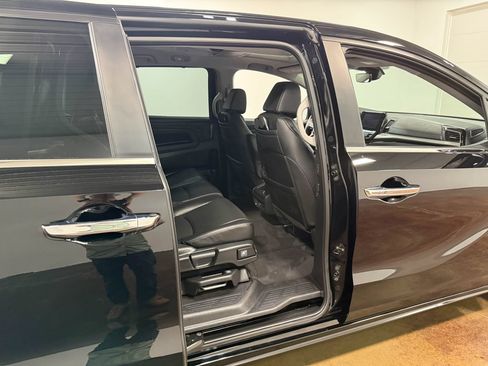 Used 2023 Honda Odyssey Touring image 68