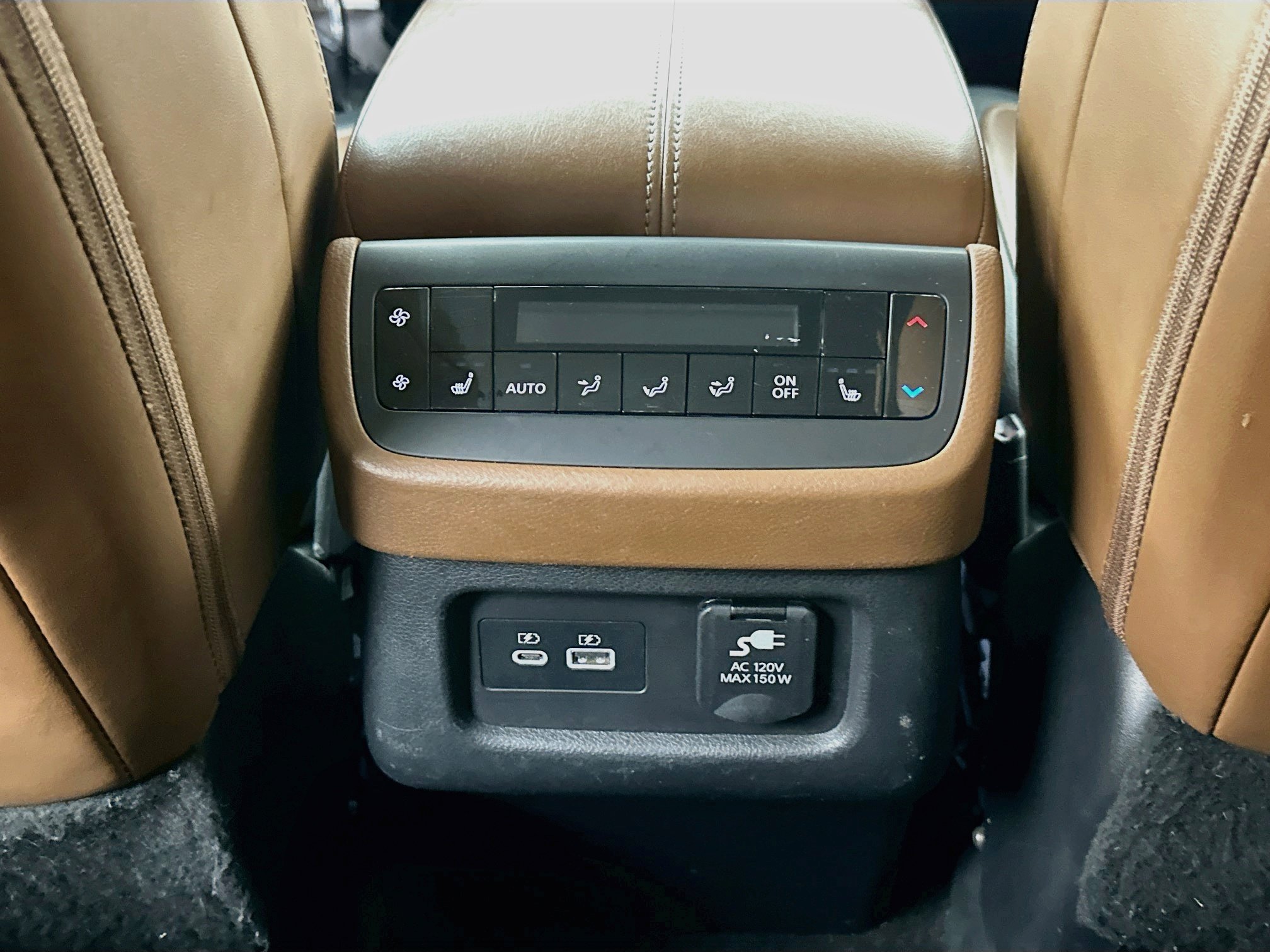 Used 2023 Nissan Pathfinder Platinum w/ Cargo Package FWD image 29