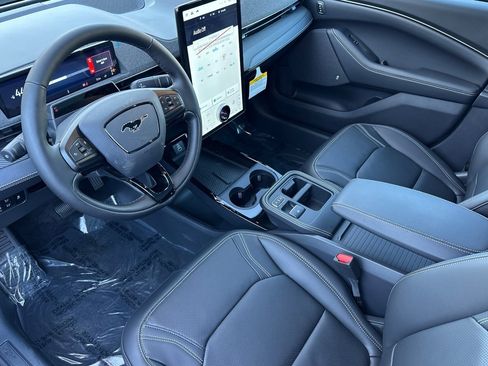 New 2025 Ford Mustang Mach-E Premium image 9