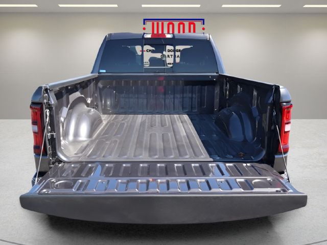New 2026 RAM 1500 Express AWD/4WD image 9