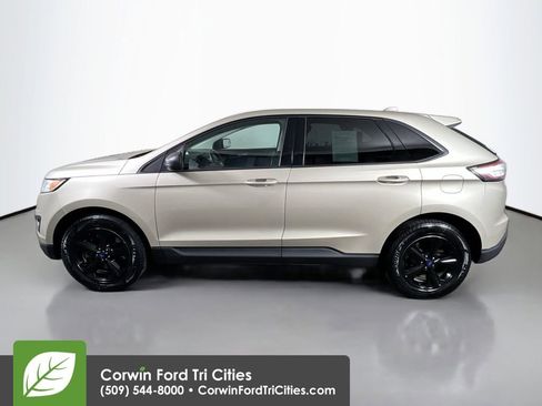 Used 2017 Ford Edge SE w/ Cargo Accessory Package image 6