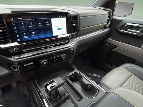 Certified 2025 Chevrolet Silverado 1500 ZR2 w/ Technology Package image 25