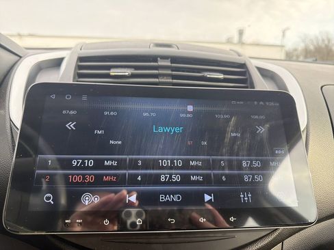 Used 2015 Chevrolet Trax LS image 24