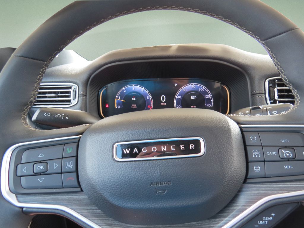 Used 2024 Jeep Wagoneer Series II w/ Flexible Seating Group RWD image 23