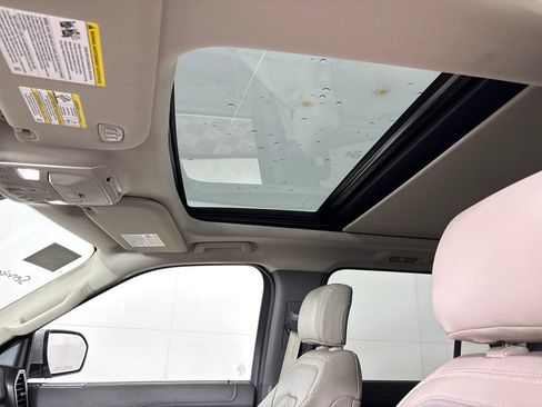 Used 2018 Ford Expedition Limited w/ Equipment Group 301A RWD image 34