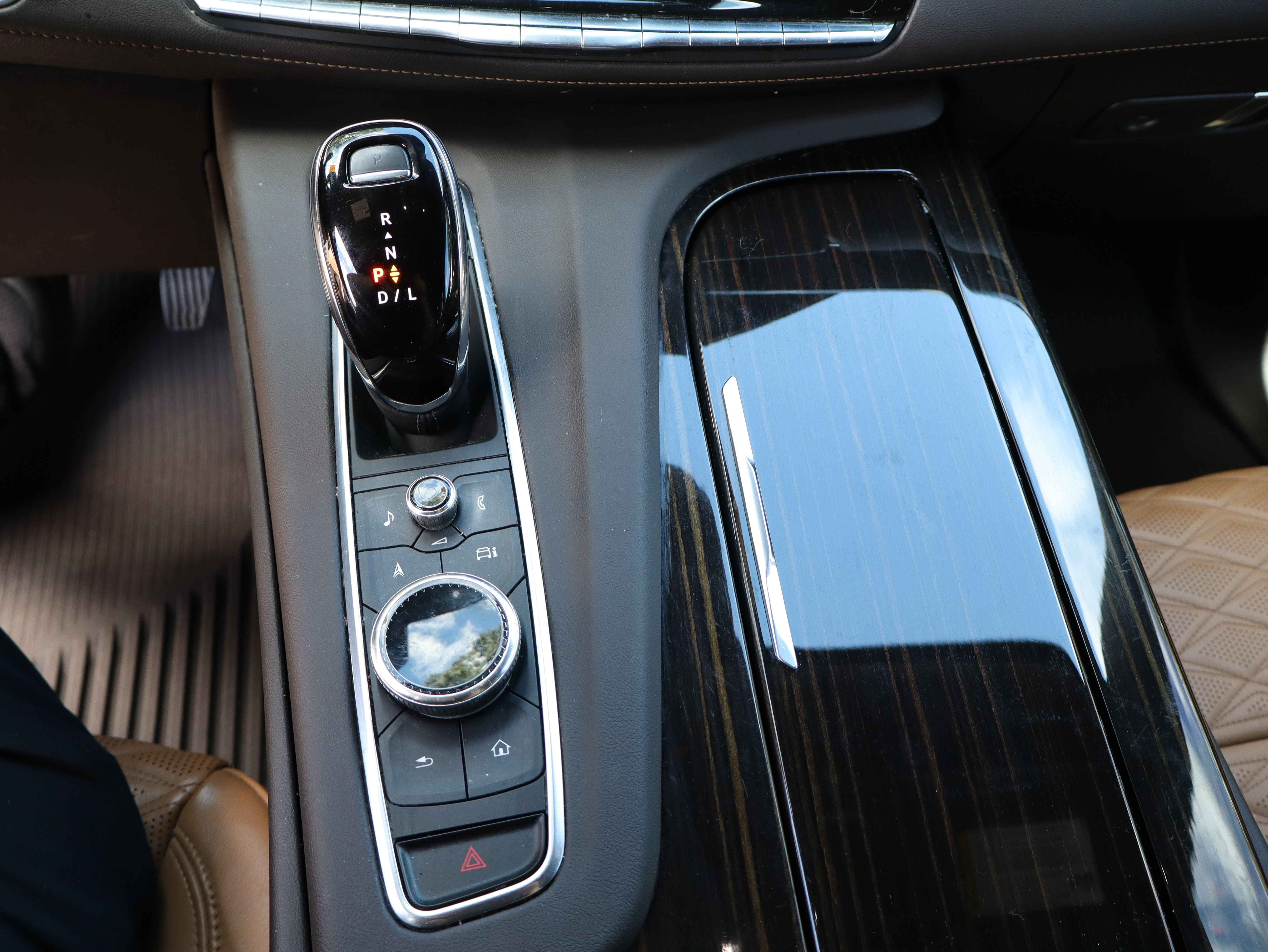Used 2023 Cadillac Escalade ESV Premium Luxury w/ LPO, Radiant Package AWD/4WD image 42