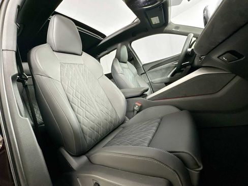 New 2025 Audi SQ5 Premium Plus image 27