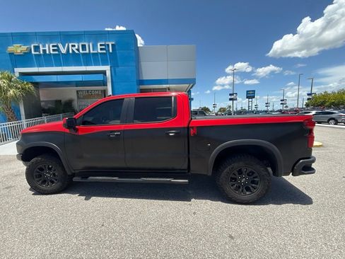 Used 2024 Chevrolet Silverado 1500 ZR2 w/ Technology Package AWD/4WD image 10