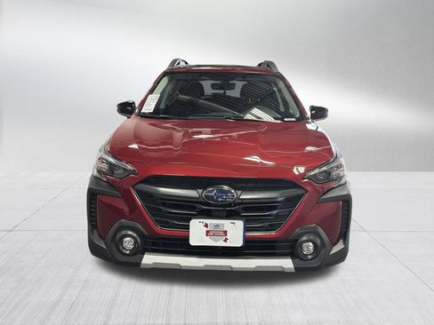 Certified 2025 Subaru Outback Limited AWD/4WD image 2