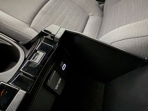 Used 2023 Toyota Corolla SE image 22