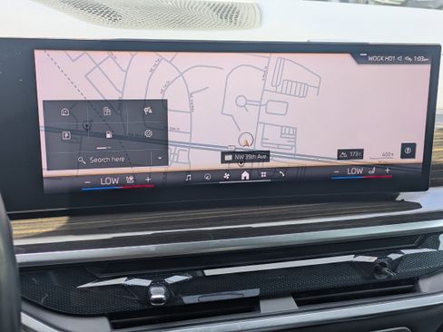Used 2025 BMW X6 xDrive40i AWD/4WD image 21