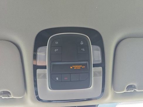 Used 2021 Hyundai Santa Fe SEL w/ Convenience Package image 7