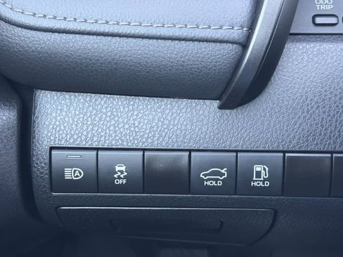 Used 2024 Toyota Camry XLE FWD image 15