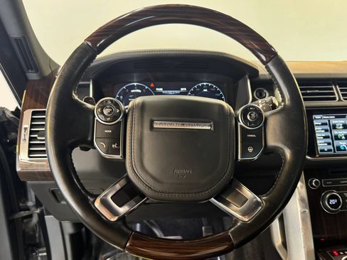 Used 2015 Land Rover Range Rover Supercharged AWD/4WD image 16
