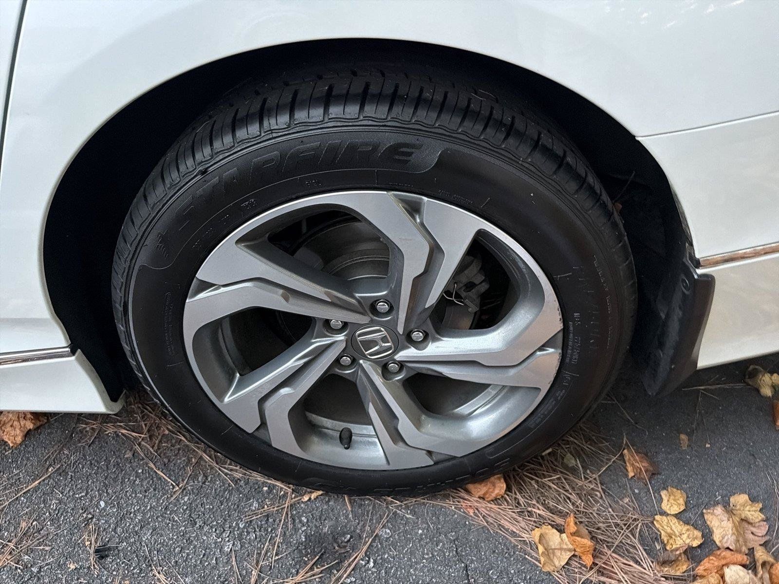 Used 2018 Honda Accord EX-L image 7