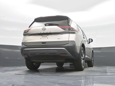 Used 2023 Nissan Rogue SL FWD image 33