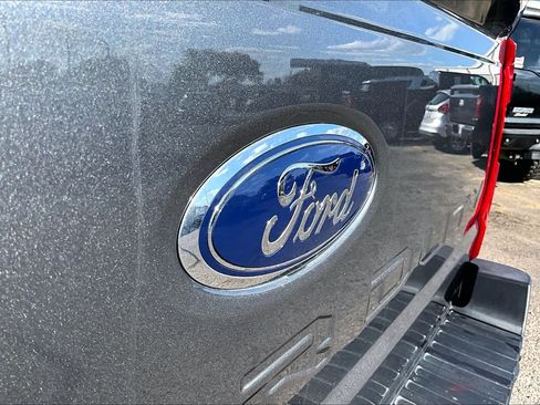 Used 2024 Ford F250 Lariat w/ Sport Appearance Package AWD/4WD image 30