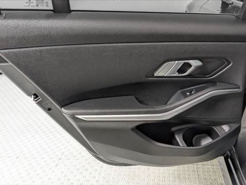 Used 2021 BMW 330i Sedan RWD image 17
