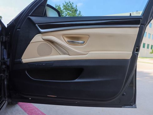 Used 2016 BMW 535i xDrive Sedan AWD/4WD image 10