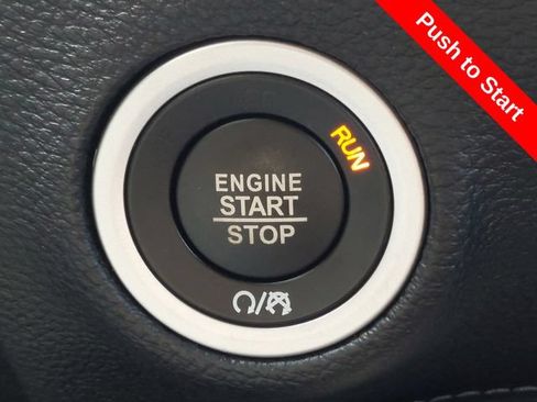 Used 2017 Dodge Challenger R/T Scat Pack RWD image 20