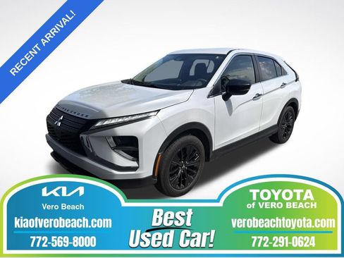 Used 2022 Mitsubishi Eclipse Cross LE FWD image 1