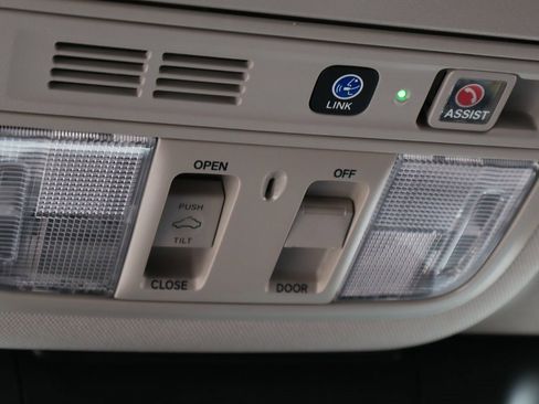 Used 2022 Honda Accord Touring image 27