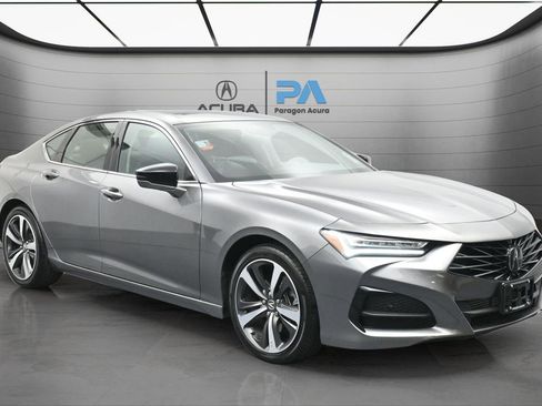 Certified 2025 Acura TLX w/ Technology Package image 32