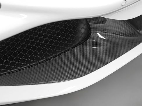 Used 2022 Ferrari F8 Tributo RWD image 5