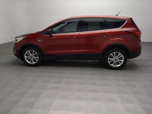 Used 2019 Ford Escape SE FWD image 3