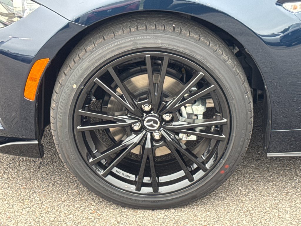 New 2026 MAZDA MX-5 Miata Club w/ Interior Package RWD image 21