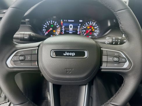 New 2026 Jeep Compass Latitude AWD/4WD image 11
