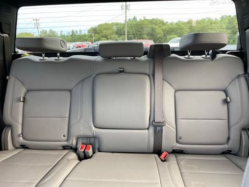 Used 2025 GMC Sierra 1500 SLT AWD/4WD image 28
