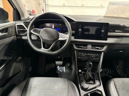 New 2026 Volkswagen Taos SE AWD/4WD image 13