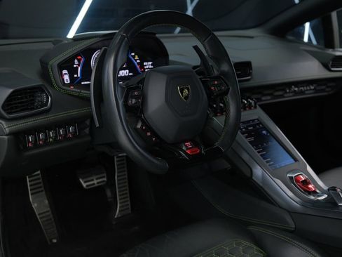 Used 2021 Lamborghini Huracan EVO RWD image 35